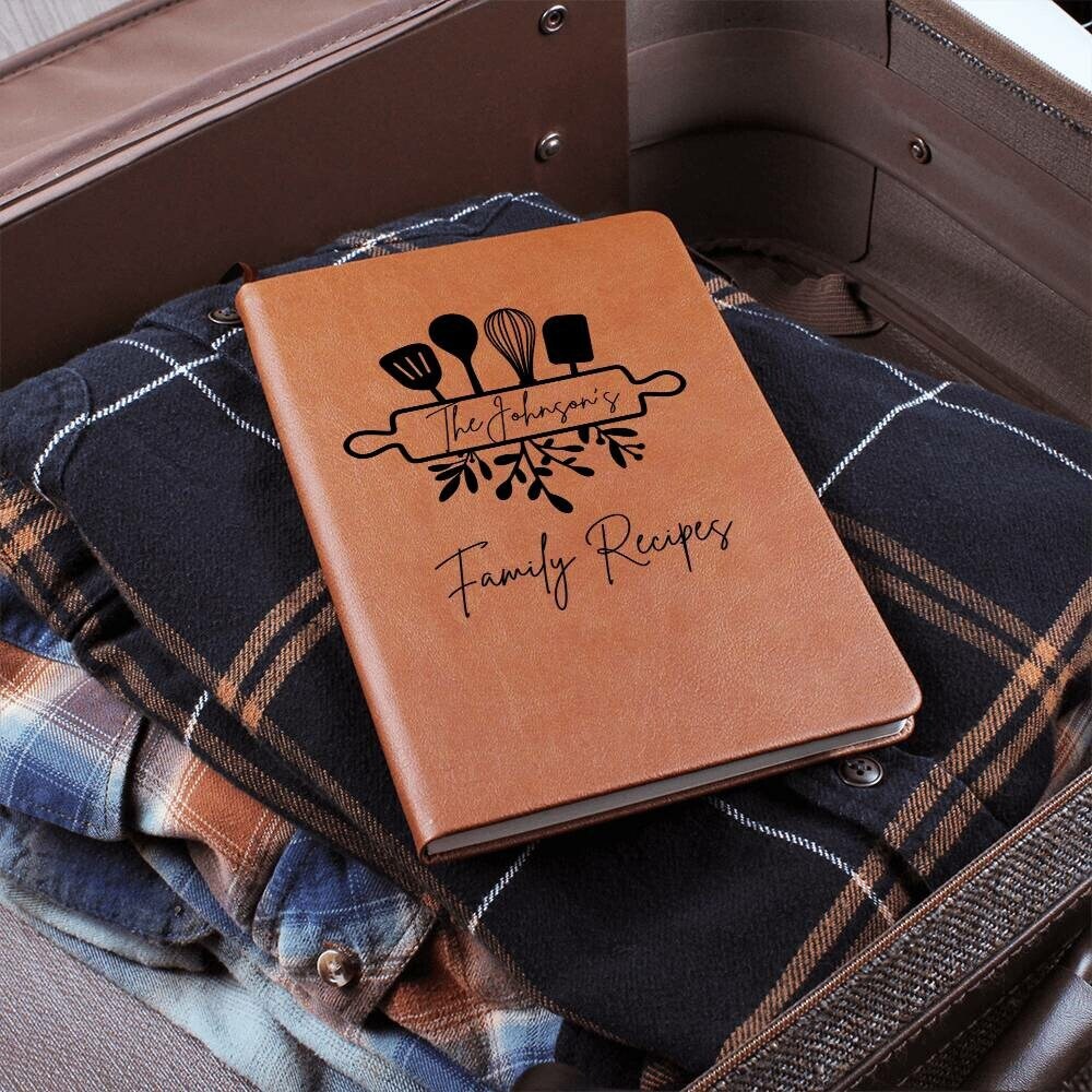 Personalized Family Recipe Book, Custom Leather Recipe Book, Personalized Family Cookbook, Family Christmas Gift for Couples Recipe Journal